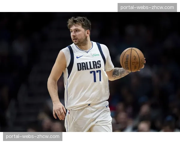 东契奇三双难救主,独行侠惜败太阳跌至西部第七 东契奇三双难救主,独行侠惜败太阳跌至西部第七