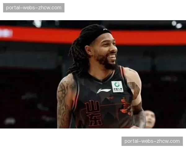 山东高速重新注册伤愈内线核心克里斯，取消救火外援斯蒂尔